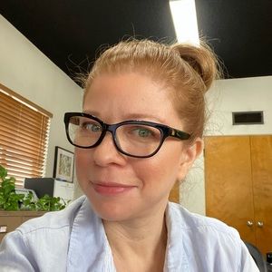 Meet your Posher, Vanessa